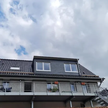 Am Rursee Апартаменты Зиммерат